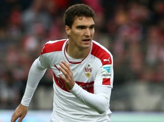 92. Minute: Marcin Kaminski trifft für Stuttgart 92. Minute: Marcin Kaminski trifft für Stuttgart