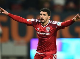 Almog Cohen traf im Derby gegen Augsburg doppelt Almog Cohen traf im Derby gegen Augsburg doppelt