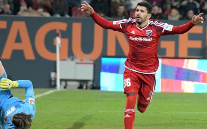 Almog Cohen jubelt nach seinem Treffer zum 3:0 gegen Augsburg. Foto: Stefan Puchner