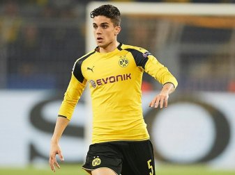 Marc Bartra schenkt sein Trikot "einsamem" BVB-Fan Marc Bartra schenkt sein Trikot "einsamem" BVB-Fan