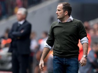 Das Team von Manuel Baum ist seit fünf Spielen sieglos. Foto: Sven Hoppe