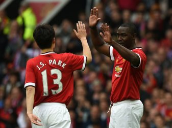 Andrew Cole (r.) musste eine Niere transplantiert werden