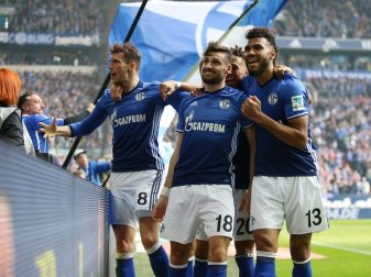 Schalke 04 bejubelt einen ungefährdeten 4:1-Heimsieg Schalke 04 bejubelt einen ungefährdeten 4:1-Heimsieg