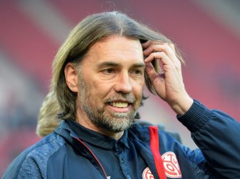 Schmidt leitet Sonntag das Training vom FSV Mainz 05 Schmidt leitet Sonntag das Training vom FSV Mainz 05