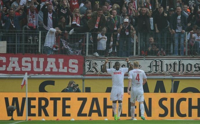 Auf den Rängen ging es friedlich zu beim Derby in Köln
