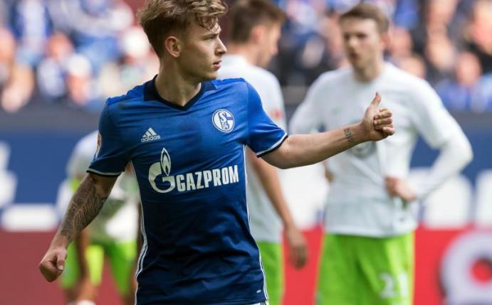 Schalkes Max Meyer zeigte gegen Wolfsburg eine ganz starke Leistung. Foto: Guido Kirchner