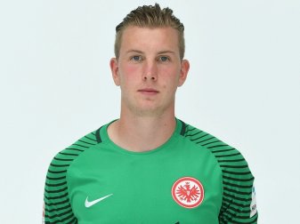 Frankfurt verlängert mit Leon Bätge um zwei Jahre Frankfurt verlängert mit Leon Bätge um zwei Jahre