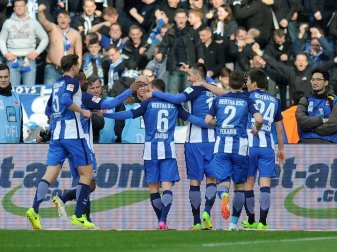 Hertha BSC feiert Heimsieg gegen den FC Augsburg Hertha BSC feiert Heimsieg gegen den FC Augsburg