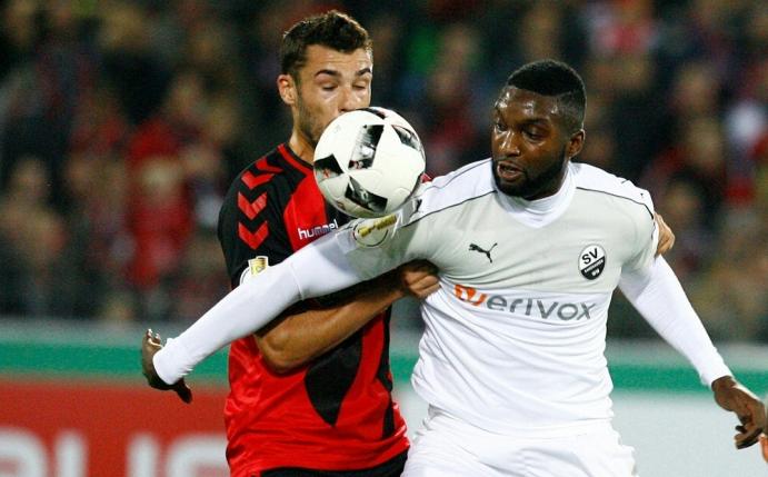 Sukuta-Pasu (r.) bei Sandhausen wieder im Training