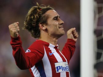 Antoine Griezmann jubelt über sein Tor zur 1:0-Führung für Atlético Madrid. Foto: Paul White Antoine Griezmann jubelt über sein Tor zur 1:0-Führung für Atlético Madrid. Foto: Paul White