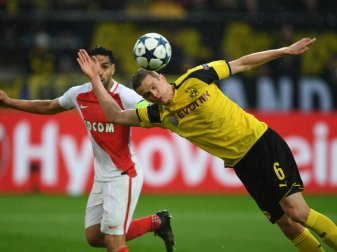 "Spiel war zu viel Bürde für benommene Dortmunder" "Spiel war zu viel Bürde für benommene Dortmunder"