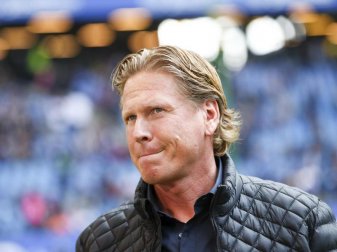 Markus Gisdol fordert ein friedliches Fußballfest gegen Bremen. Foto: Christian Charisius Markus Gisdol fordert ein friedliches Fußballfest gegen Bremen. Foto: Christian Charisius
