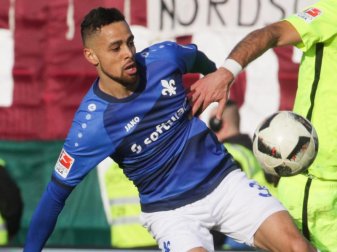 Am Sonntag beim Ex: Der Darmstädter Sidney Sam spielt am Sonntag gegen den FC Schalke 04. Foto: Frank Rumpenhorst Am Sonntag beim Ex: Der Darmstädter Sidney Sam spielt am Sonntag gegen den FC Schalke 04. Foto: Frank Rumpenhorst
