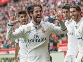 Isco rettete Real Madrid drei Punkte in Gijon. Foto: David 'DeKat' Hevia Isco rettete Real Madrid drei Punkte in Gijon. Foto: David 'DeKat' Hevia