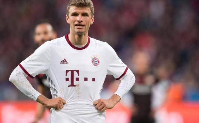 Thomas Müller kritisiert die mangelnde Chancenverwertung im Spiel gegen Leverkusen. Foto: Marius Becker