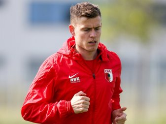 Finnbogason sah gegen den 1. FC Köln die Rote Karte Finnbogason sah gegen den 1. FC Köln die Rote Karte