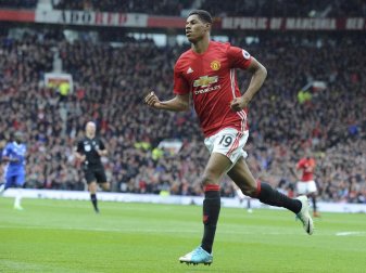Manchester Uniteds Marcus Rashford jubelt über seinen Treffer zum 1:0 gegen Chelsea. Foto: Rui Vieira Manchester Uniteds Marcus Rashford jubelt über seinen Treffer zum 1:0 gegen Chelsea. Foto: Rui Vieira