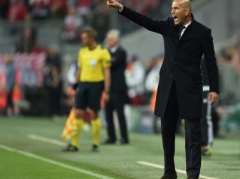 Zidane bleibt angeblich Real-Trainer Zidane bleibt angeblich Real-Trainer
