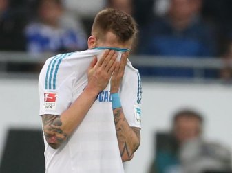 Schalkes Guido Burgstaller war nach der 1:2-Niederlage in Darmstadt frustriert. Foto: Thomas Frey Schalkes Guido Burgstaller war nach der 1:2-Niederlage in Darmstadt frustriert. Foto: Thomas Frey