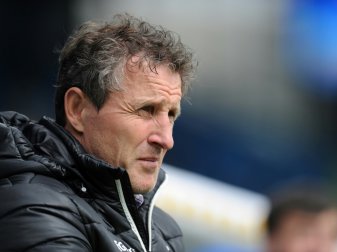 Janos Radoki bleibt Trainer von Greuther Fürth