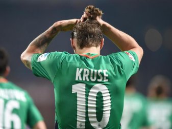 Max Kruse hat zum Trainingsauftakt vor dem Spiel in Ingolstadt individuell im Kraftraum trainiert. Foto: Carmen Jaspersen Max Kruse hat zum Trainingsauftakt vor dem Spiel in Ingolstadt individuell im Kraftraum trainiert. Foto: Carmen Jaspersen