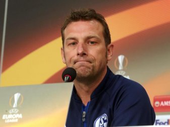 Für Schalke-Trainer Markus Weinzierl ist ein Weiterkommen «defintiv möglich». Foto: Ina Fassbender Für Schalke-Trainer Markus Weinzierl ist ein Weiterkommen «defintiv möglich». Foto: Ina Fassbender