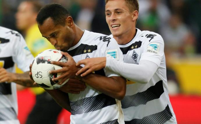 Raffael (l.) fällt weiter aus, auch Hazard (r.) fraglich