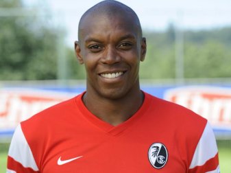 «Ein vorbildlicher Teamplayer»: Karim Guédé bleibt länger in Freiburg. Foto: Achim Keller