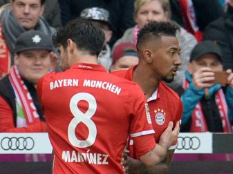 Jerome Boateng (r) und Javier Martínez fallen für Bayern München gegen den FSV Mainz 05 aus. Foto: Andreas Gebert