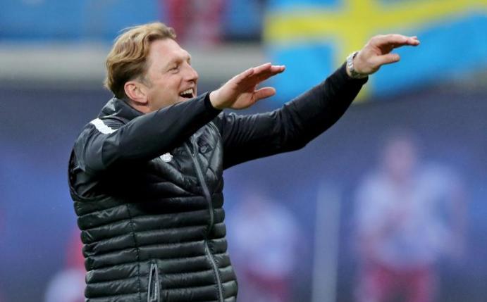 Ralph Hasenhüttl will Platz zwei festigen. Foto: Jan Woitas