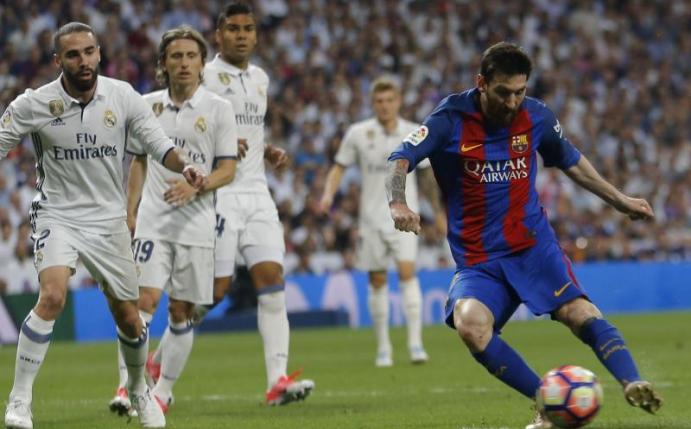 Superstar Lionel Messi (r) war der Matchwinner für den FC Barcelona gegen Real Madrid. Foto: Francisco Seco