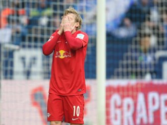 Leipzigs Emil Forsberg ärgerte sich über eine vergebene Torchance. Foto: Ina Fassbender Leipzigs Emil Forsberg ärgerte sich über eine vergebene Torchance. Foto: Ina Fassbender