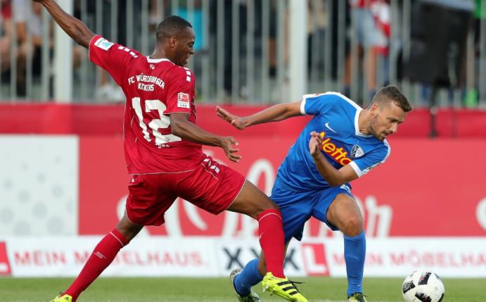 Fällt mit Innenbandanriss aus: Junior Díaz (l.)
