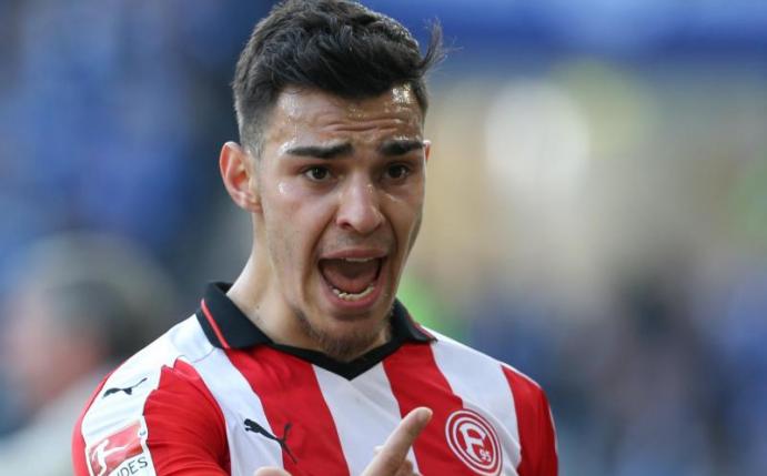 Kaan Ayhan von Fortuna Düsseldorf wurde wegen unsportlichen Verhaltens für drei Spiele gesperrt. Foto: Friso Gentsch