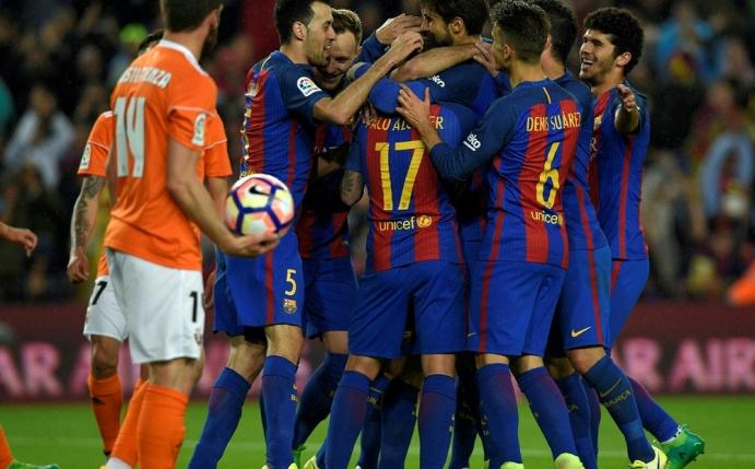 Barcelona fährt gegen Osasuna einen 7:1-Heimsieg ein