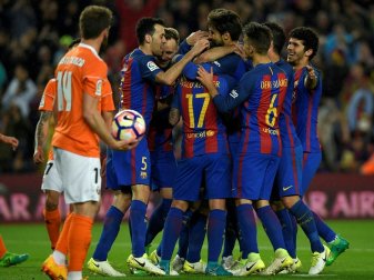 Barcelona fährt gegen Osasuna einen 7:1-Heimsieg ein Barcelona fährt gegen Osasuna einen 7:1-Heimsieg ein