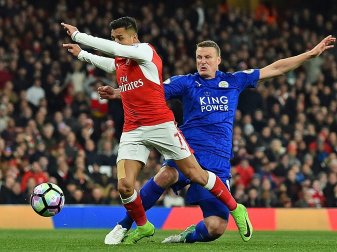 Huth (r.) erzielte das spielentscheidende Eigentor