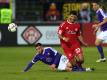 Die Begegnung Erzgebirge Aue gegen die Würzburger Kickers (im Bild Würzburgs Elia Soriano (r) und Calogero Rizzuto) ist das Top-Abstiegsduell des 31. Spieltags. Foto: Karl-Josef Hildenbrand
