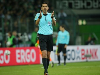Aytekin ist seit 2011 FIFA-Schiedsrichter Aytekin ist seit 2011 FIFA-Schiedsrichter