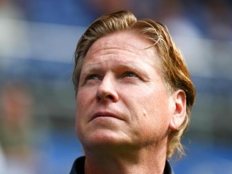 Markus Gisdol muss mit dem HSV punkten, um sich die erneute Relegation zu ersparen. Foto: Christian Charisius Markus Gisdol muss mit dem HSV punkten, um sich die erneute Relegation zu ersparen. Foto: Christian Charisius