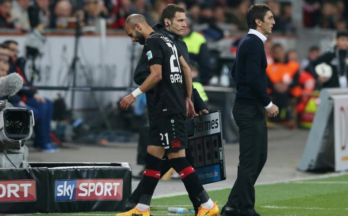Toprak verlässt gegen Schalke 04 verletzt den Platz