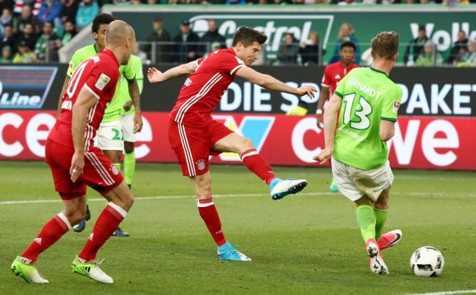 Lewandowski gelingt ein Doppelpack gegen Wolfsburg