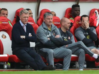 Das Team von Trainer David Moyes (l.) steht als erster Premier-League-Absteiger fest. Foto: Owen Humphreys/Archiv Das Team von Trainer David Moyes (l.) steht als erster Premier-League-Absteiger fest. Foto: Owen Humphreys/Archiv