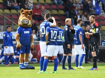 Der Karlsruher SC ist in die 3. Liga abgestiegen. Foto: Uli Deck Der Karlsruher SC ist in die 3. Liga abgestiegen. Foto: Uli Deck