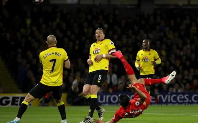 Emre Can (r.) schoß Liverpool per Fallrückzieher zum Sieg. Foto: John Walton