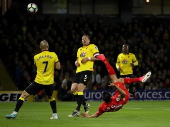 Emre Can (r.) schoß Liverpool per Fallrückzieher zum Sieg. Foto: John Walton Emre Can (r.) schoß Liverpool per Fallrückzieher zum Sieg. Foto: John Walton