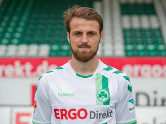 Der Vertrag von Ilir Azemi bei Greuther Fürth wurde nicht verlängert. Foto: Daniel Karmann Der Vertrag von Ilir Azemi bei Greuther Fürth wurde nicht verlängert. Foto: Daniel Karmann