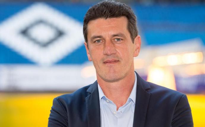 HSV-Sportchef Jens Todt setzt auf ein Trainingslager im Abstiegskampf. Foto: Daniel Reinhardt