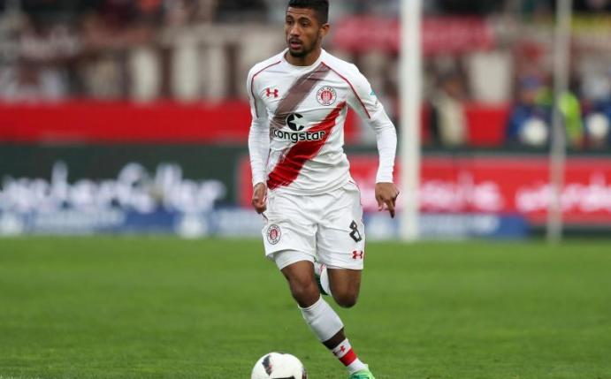 Jeremy Dudziak vom FC St. Pauli wird an der Schulter operiert. Foto: Daniel Karmann