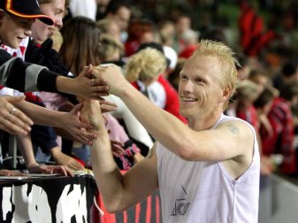 Carsten Ramelow spielte von 1996 bis 2008 für Bayer Leverkusen. Foto: Rolf Vennenbernd/Archiv Carsten Ramelow spielte von 1996 bis 2008 für Bayer Leverkusen. Foto: Rolf Vennenbernd/Archiv